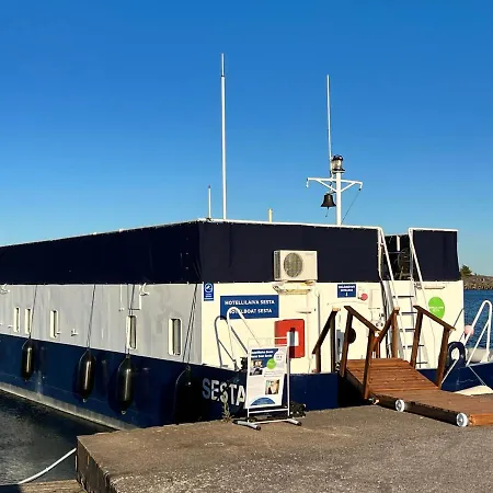 Отель Hotellilaiva Sesta Ханко